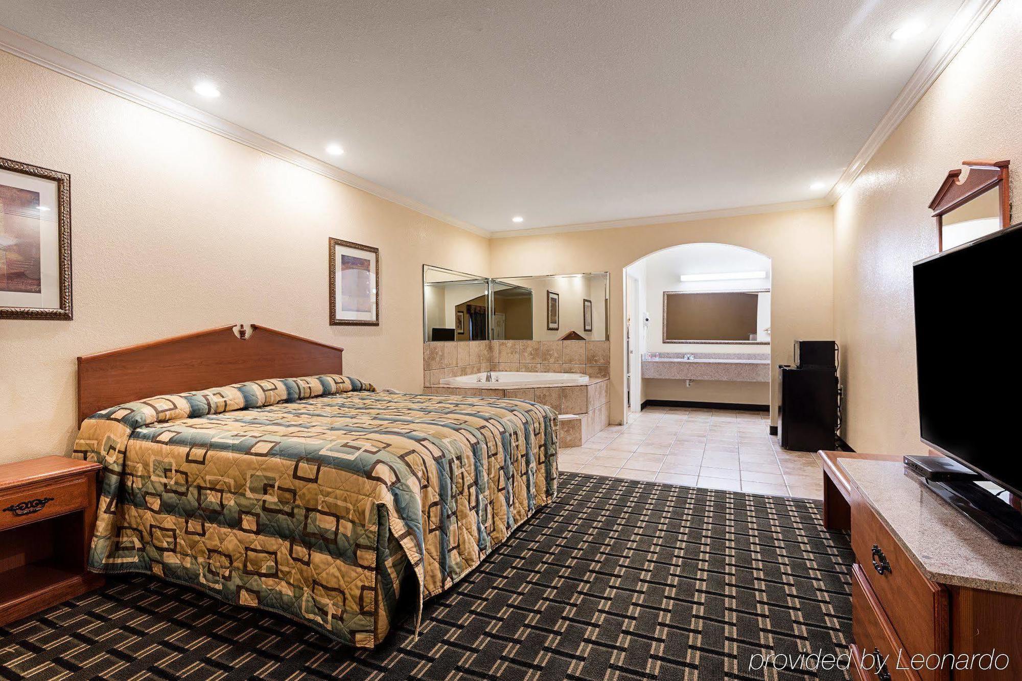 Econo Lodge Inn & Suites هورن ليك المظهر الخارجي الصورة