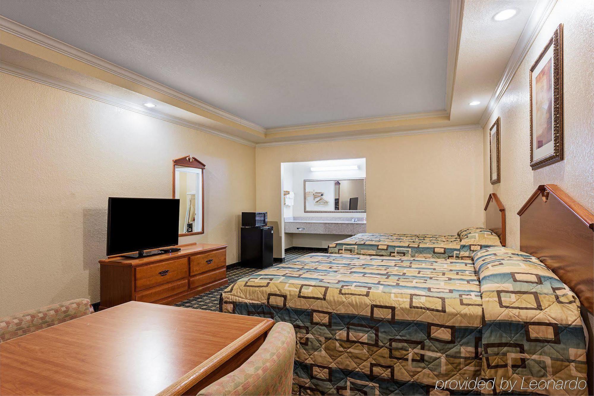 Econo Lodge Inn & Suites هورن ليك المظهر الخارجي الصورة