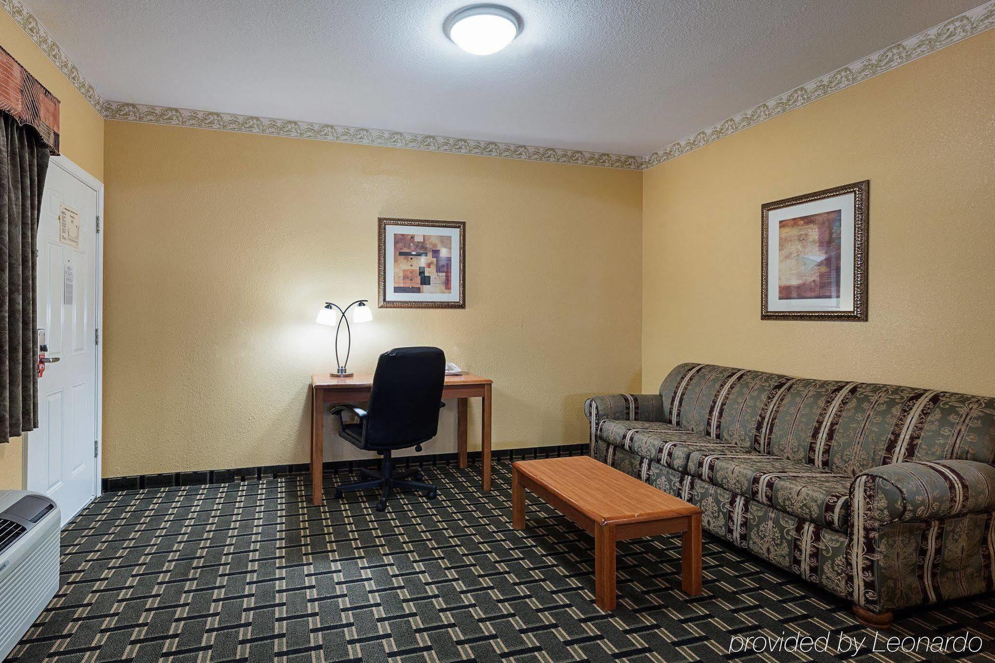 Econo Lodge Inn & Suites هورن ليك المظهر الخارجي الصورة